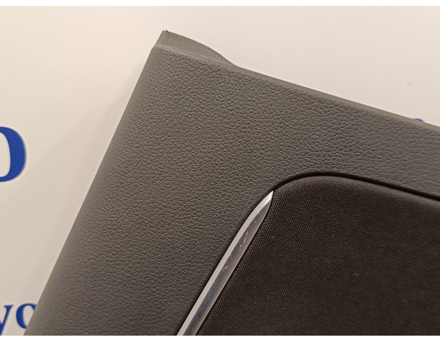 Recambio de guarnecido puerta trasera izquierda para volkswagen polo (6r1) 1.4 tdi referencia OEM IAM 6C6867011 6R6867211 6C6867