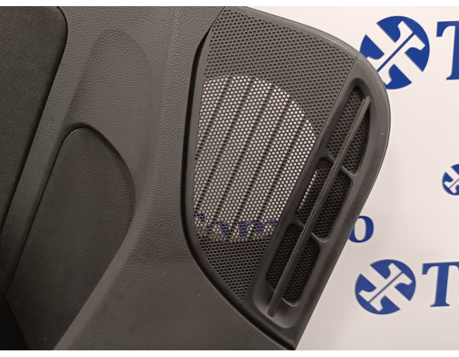 Recambio de guarnecido puerta trasera izquierda para volkswagen polo (6r1) 1.4 tdi referencia OEM IAM 6C6867011 6R6867211 6C6867