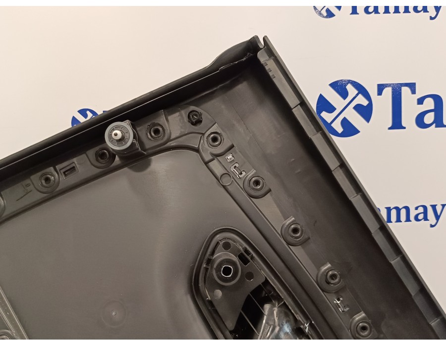 Recambio de guarnecido puerta trasera izquierda para volkswagen polo (6r1) 1.4 tdi referencia OEM IAM 6C6867011 6R6867211 6C6867