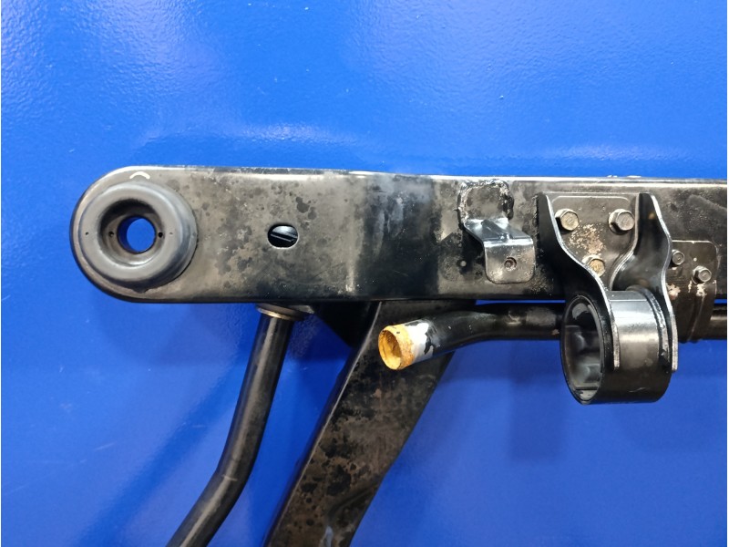 Recambio de puente delantero para kia carnival ii 2.9 crdi cat referencia OEM IAM K54A  