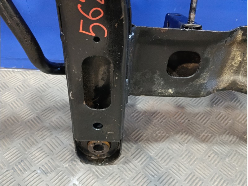 Recambio de puente delantero para kia carnival ii 2.9 crdi cat referencia OEM IAM K54A  