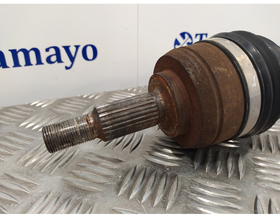 Recambio de transmision delantera derecha para renault megane iii sport tourer 1.5 dci diesel referencia OEM IAM 8200725502  