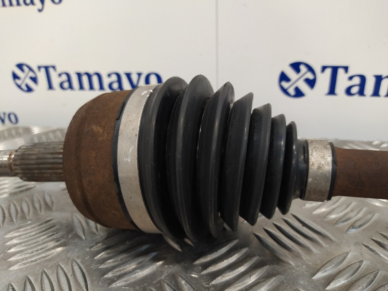 Recambio de transmision delantera derecha para renault megane iii sport tourer 1.5 dci diesel referencia OEM IAM 8200725502  