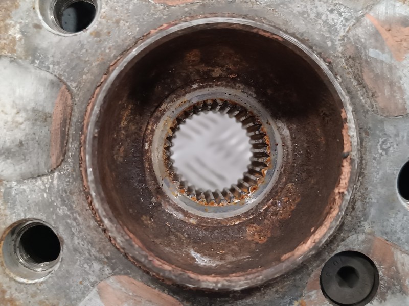 Recambio de mangueta delantera derecha para bmw x3 (e83) 2.0 turbodiesel cat referencia OEM IAM   