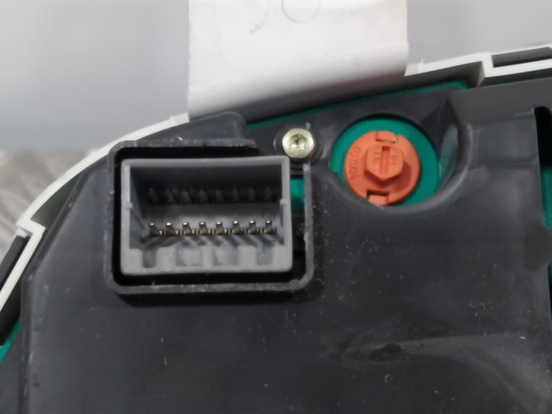 Recambio de cuadro instrumentos para kia cee´d 1.6 crdi cat referencia OEM IAM 940031H130  