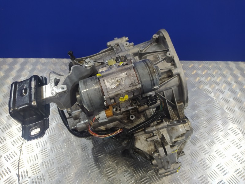 Recambio de caja cambios para smart fortwo coupe 0.8 cdi referencia OEM IAM 717483  A4513700101