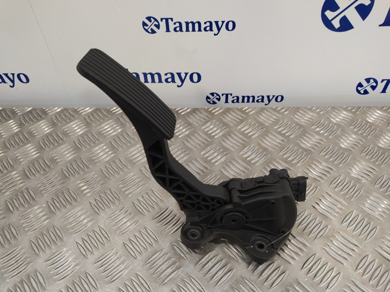 Recambio de potenciometro pedal para kia cee´d 1.6 crdi cat referencia OEM IAM 32700XXXXX  