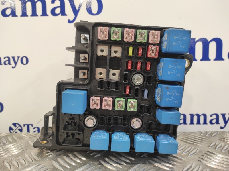 Recambio de caja reles / fusibles para kia cee´d 1.6 crdi cat referencia OEM IAM 919501H030  