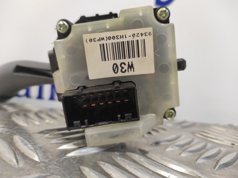 Recambio de mando limpia para kia cee´d 1.6 crdi cat referencia OEM IAM 934201H300  