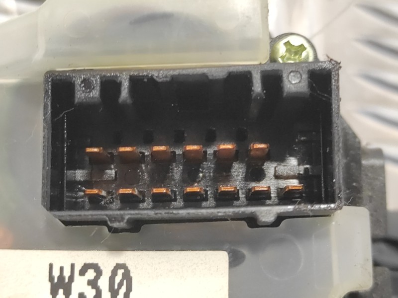 Recambio de mando limpia para kia cee´d 1.6 crdi cat referencia OEM IAM 934201H300  