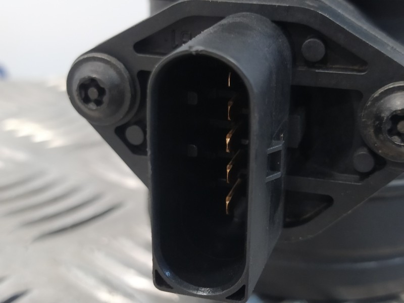 Recambio de caudalimetro para volkswagen passat berlina (3b3) 1.9 tdi referencia OEM IAM 0280217529  071906461A