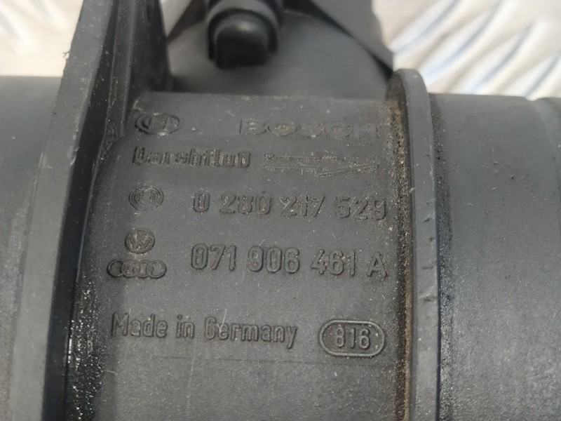 Recambio de caudalimetro para volkswagen passat berlina (3b3) 1.9 tdi referencia OEM IAM 0280217529  071906461A