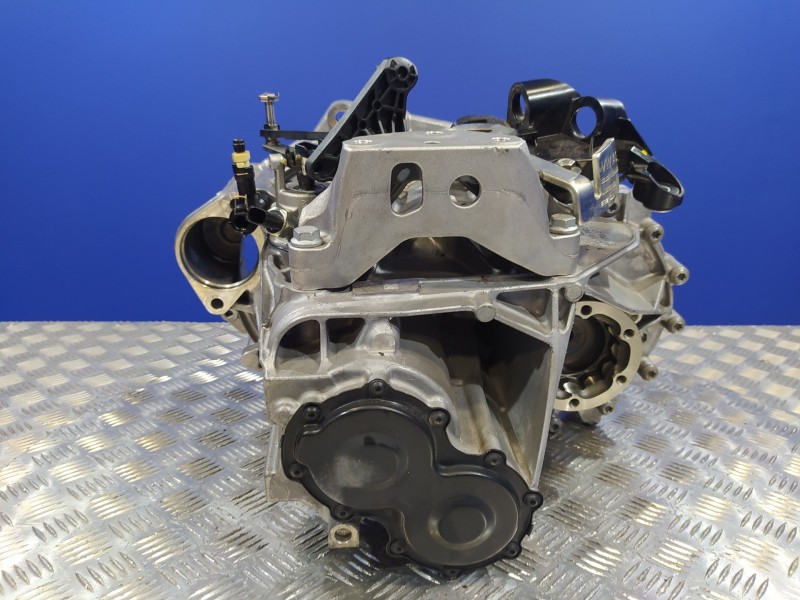 Recambio de caja cambios para cupra formentor km (fm6) referencia OEM IAM UWR  