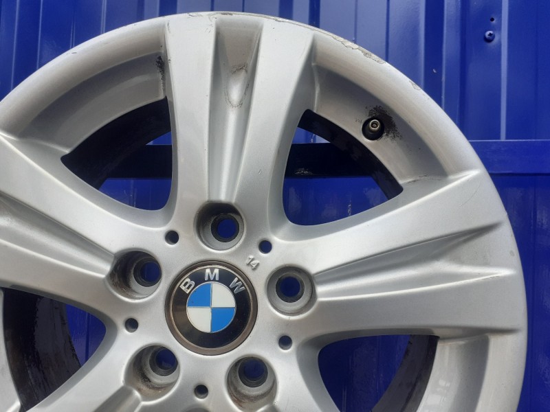 Recambio de llanta para bmw serie 1 berlina (e81/e87) 1.6 16v cat referencia OEM IAM 6779696  