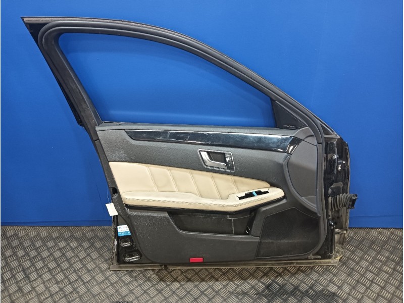 Recambio de puerta delantera izquierda para mercedes-benz clase e (w212) lim. 3.0 cdi cat referencia OEM IAM   