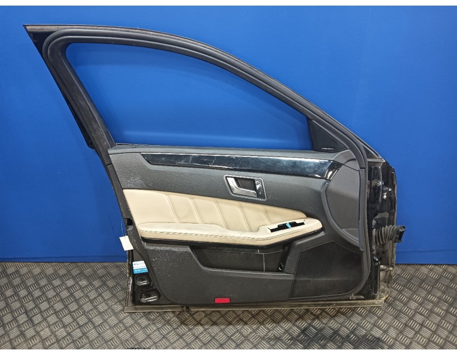 Recambio de puerta delantera izquierda para mercedes-benz clase e (w212) lim. 3.0 cdi cat referencia OEM IAM   