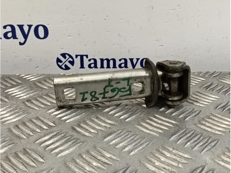 Recambio de soporte / guia puerta corredera para iveco 35s13 2.8d referencia OEM IAM   