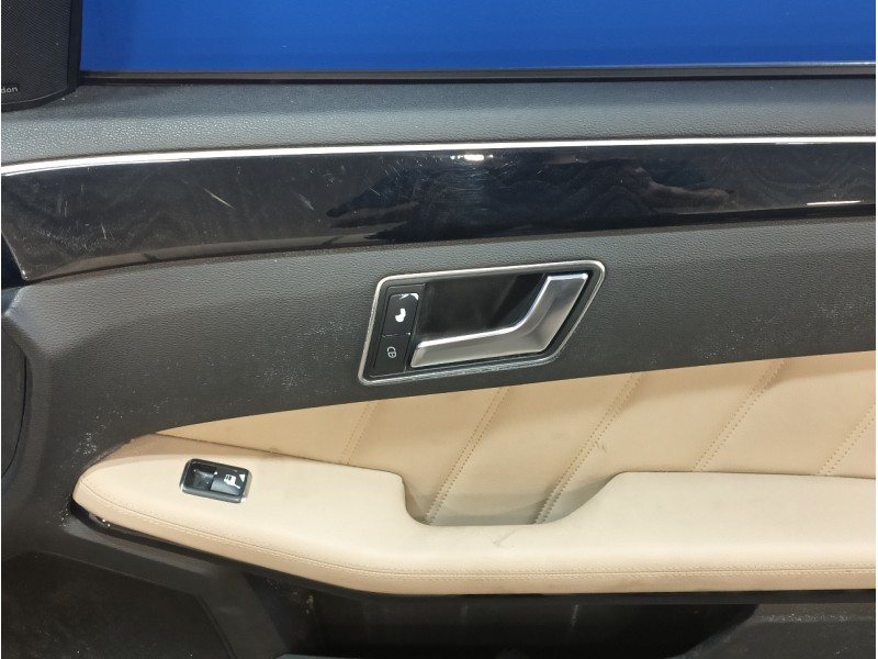 Recambio de puerta delantera derecha para mercedes-benz clase e (w212) lim. 3.0 cdi cat referencia OEM IAM   