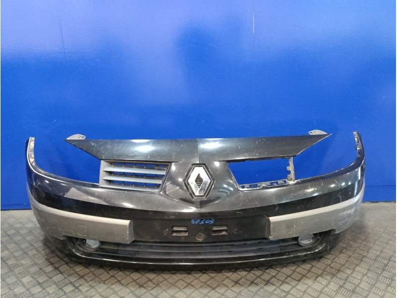 Recambio de paragolpes delantero para renault megane ii berlina 5p 1.9 dci diesel referencia OEM IAM   
