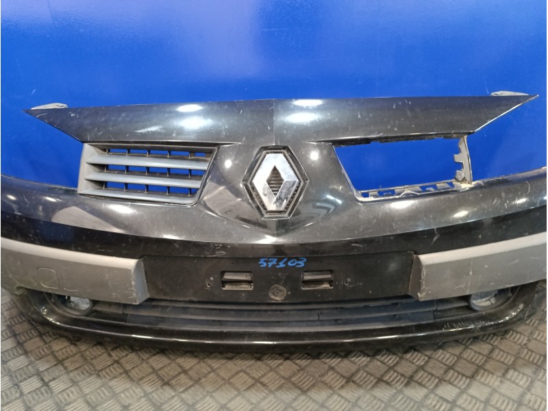 Recambio de paragolpes delantero para renault megane ii berlina 5p 1.9 dci diesel referencia OEM IAM   