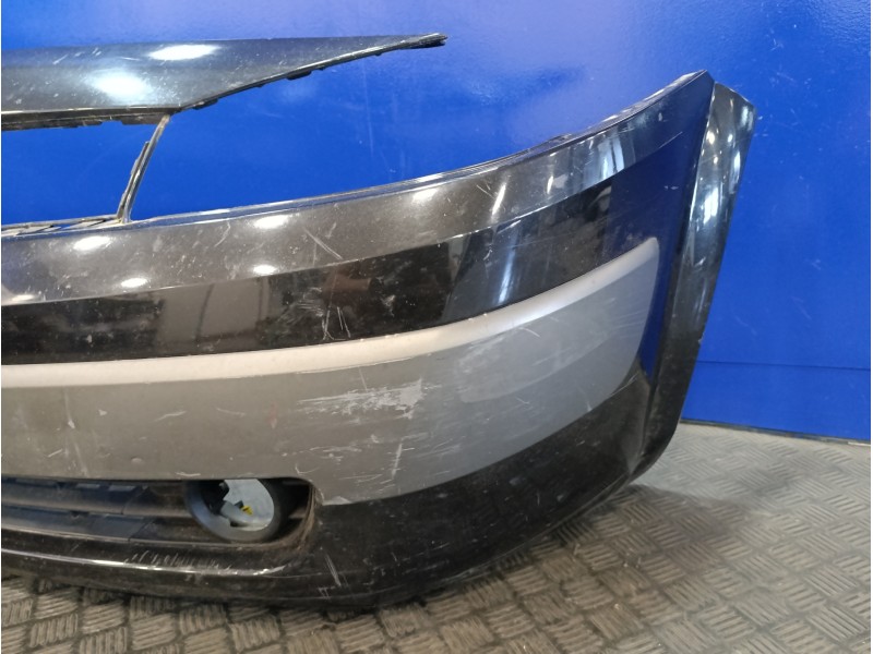 Recambio de paragolpes delantero para renault megane ii berlina 5p 1.9 dci diesel referencia OEM IAM   