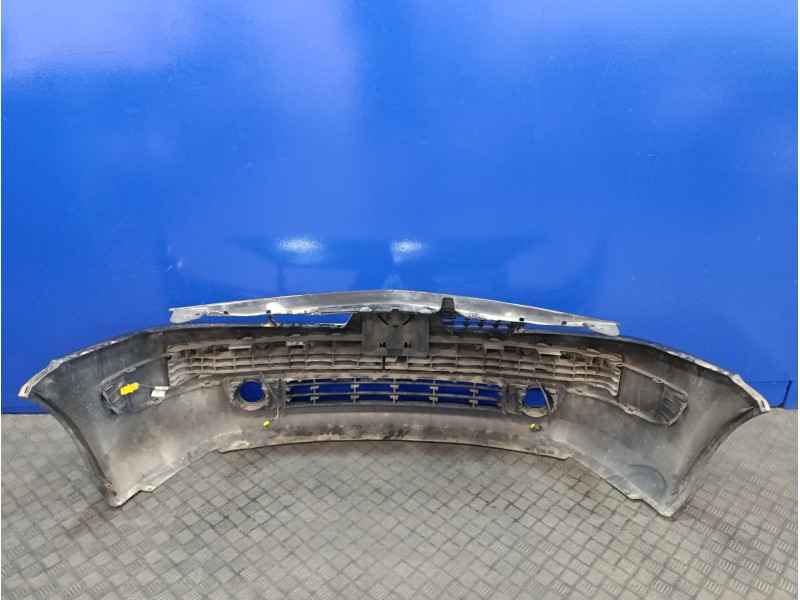 Recambio de paragolpes delantero para renault megane ii berlina 5p 1.9 dci diesel referencia OEM IAM   