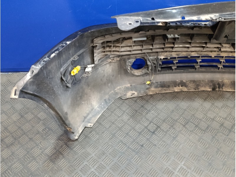 Recambio de paragolpes delantero para renault megane ii berlina 5p 1.9 dci diesel referencia OEM IAM   