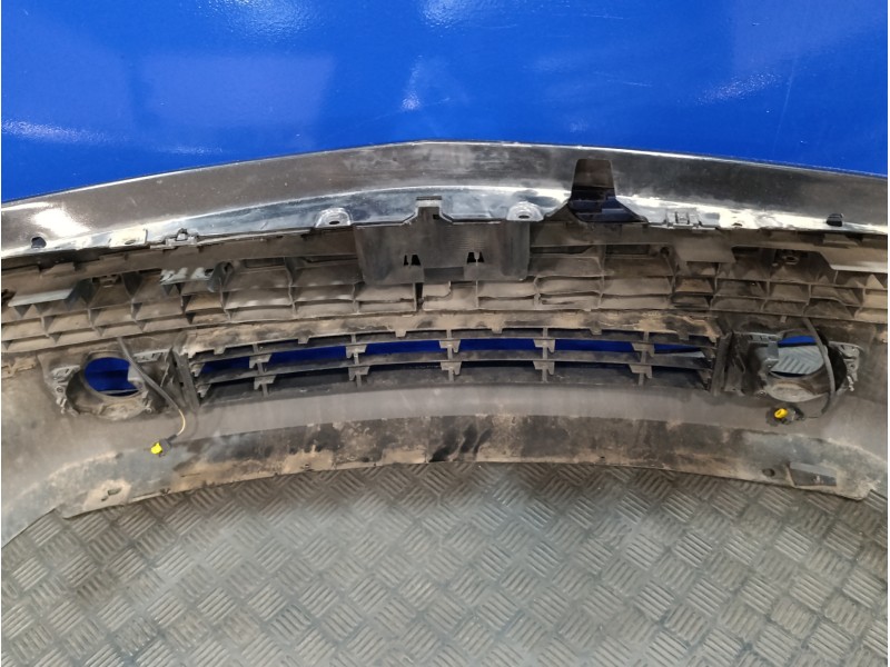 Recambio de paragolpes delantero para renault megane ii berlina 5p 1.9 dci diesel referencia OEM IAM   