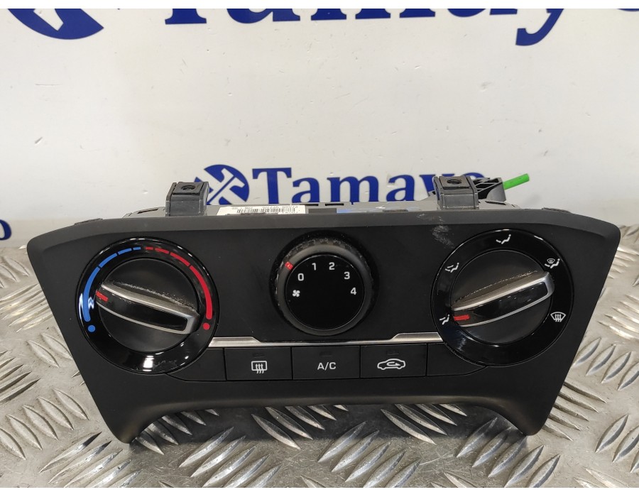 Recambio de mando calefaccion / aire acondicionado para hyundai i20 active 1.0 tgdi cat referencia OEM IAM 97250C8410  EC500ALER