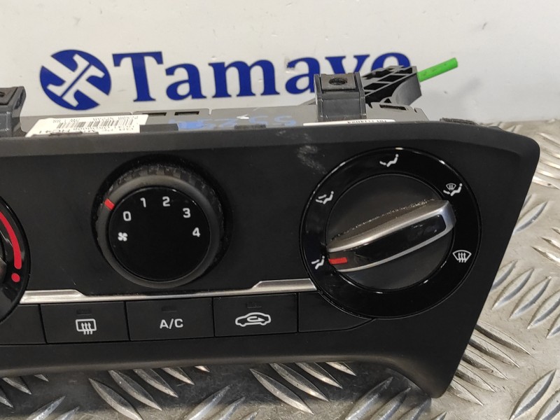 Recambio de mando calefaccion / aire acondicionado para hyundai i20 active 1.0 tgdi cat referencia OEM IAM 97250C8410  EC500ALER