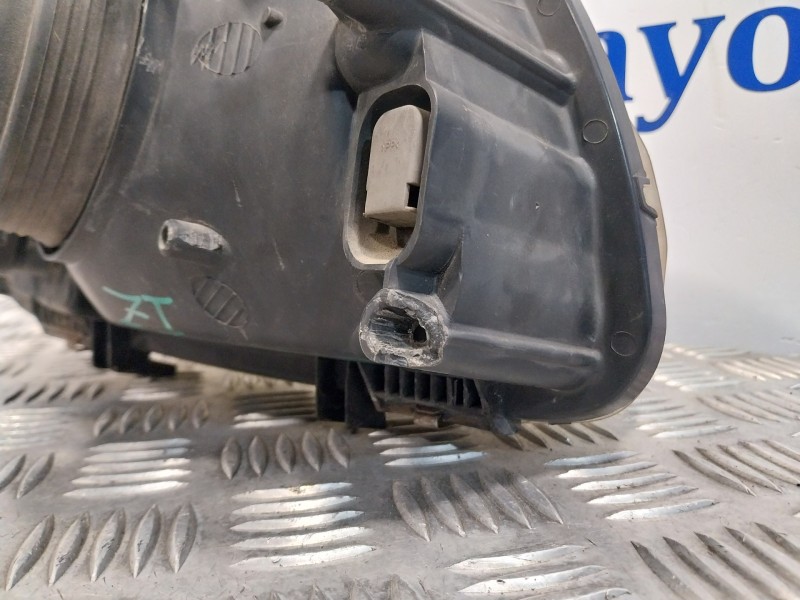 Recambio de faro izquierdo para nissan micra (k11) referencia OEM IAM 89004679  