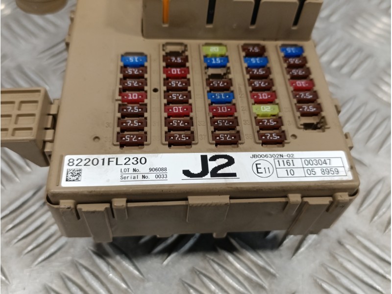 Recambio de caja reles / fusibles para subaru xv (g5) sport plus referencia OEM IAM 82201FL230  JB006302N02