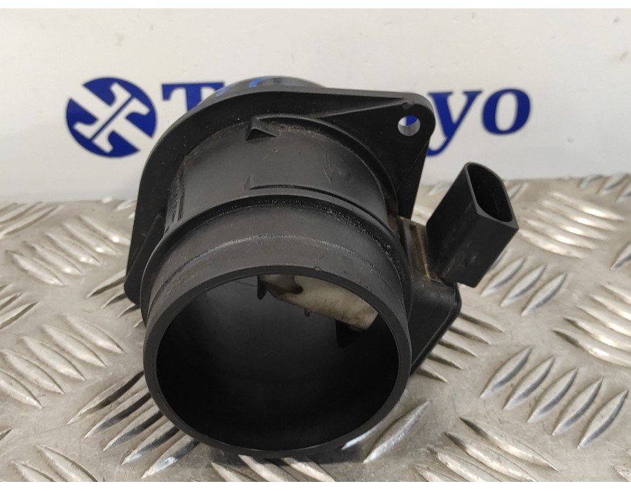 Recambio de caudalimetro para mercedes-benz clase b (w245) 2.0 cdi cat referencia OEM IAM A0000942948 1525A001 5WK97003