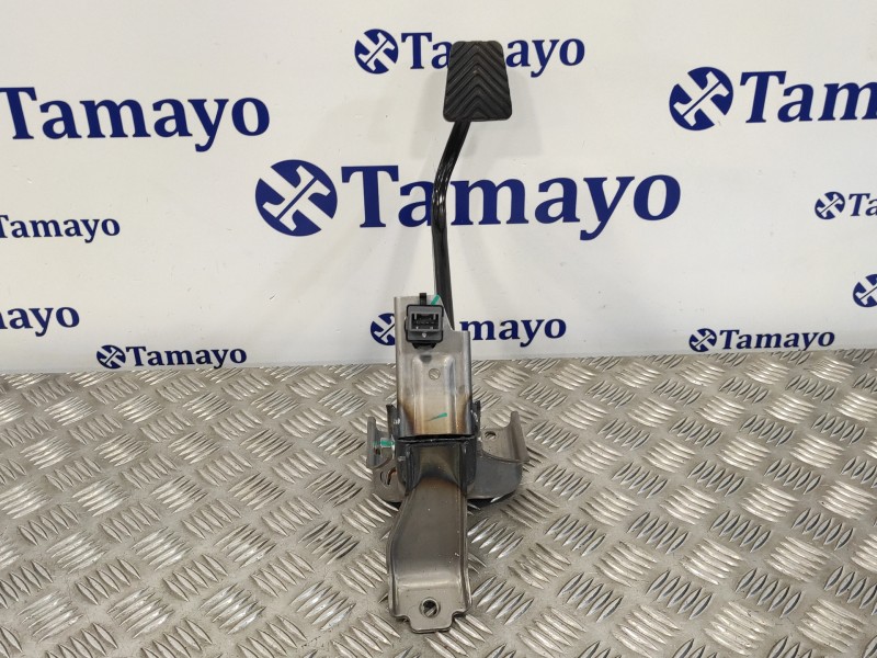 Recambio de pedal freno para hyundai i20 active 1.0 tgdi cat referencia OEM IAM 32800C8100  938133S800