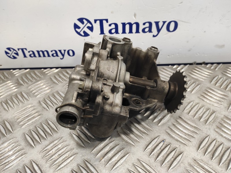 Recambio de bomba aceite para renault koleos referencia OEM IAM 8200345633 8200345757 8200346592