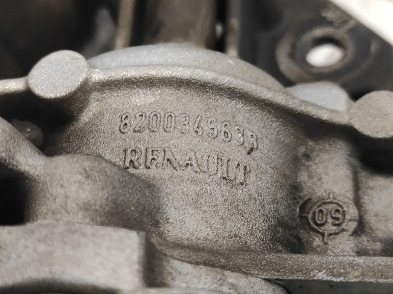 Recambio de bomba aceite para renault koleos referencia OEM IAM 8200345633 8200345757 8200346592