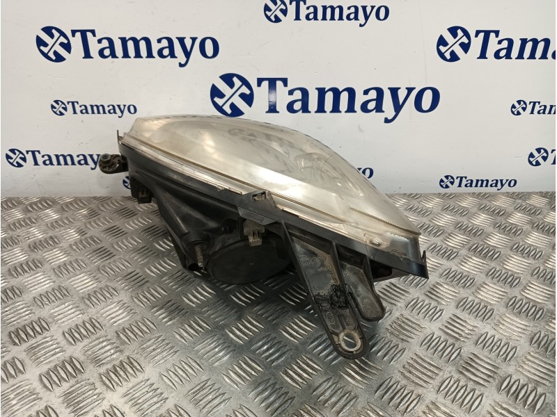 Recambio de faro derecho para fiat fiorino 1.3 16v jtd cat referencia OEM IAM   