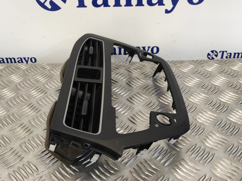 Recambio de rejilla aireadora para hyundai i20 active 1.0 tgdi cat referencia OEM IAM 84740C8AC0  97410C8100