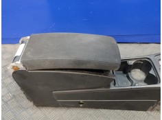 Recambio de consola central para volkswagen passat variant (3c5) 2.0 tdi referencia OEM IAM 3C0863323  3C0858329A 2