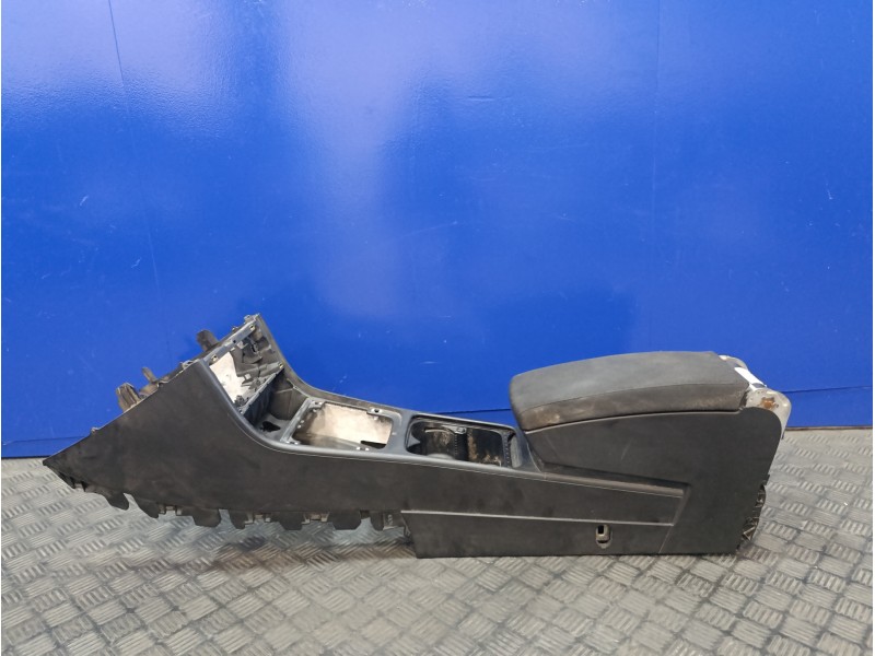 Recambio de consola central para volkswagen passat variant (3c5) 2.0 tdi referencia OEM IAM 3C0863323  3C0858329A