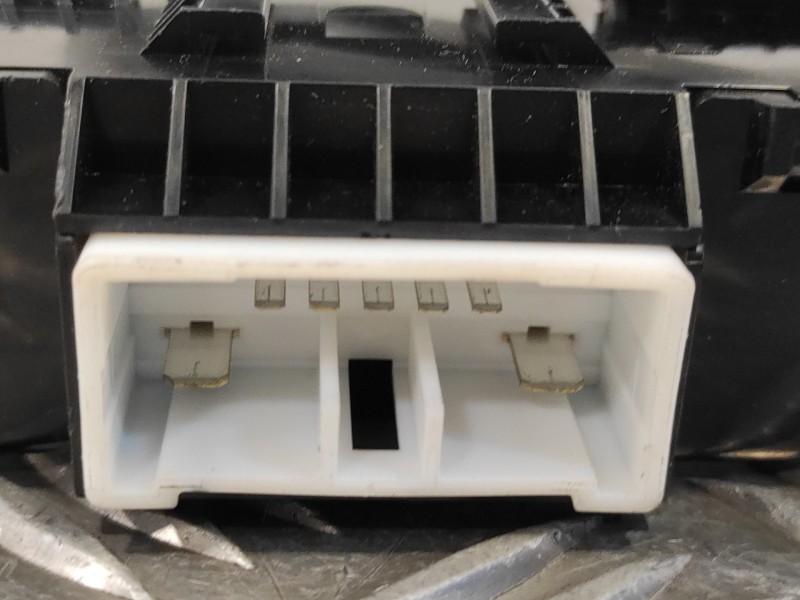 Recambio de modulo electronico para hyundai i20 active 1.0 tgdi cat referencia OEM IAM 95300C8300  