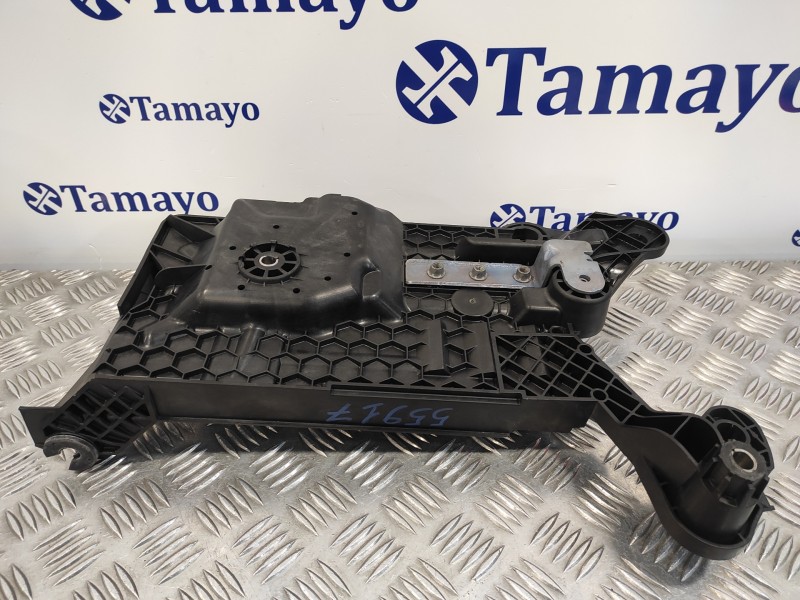 Recambio de soporte bateria para cupra formentor km (fm6) referencia OEM IAM 5WA915331  