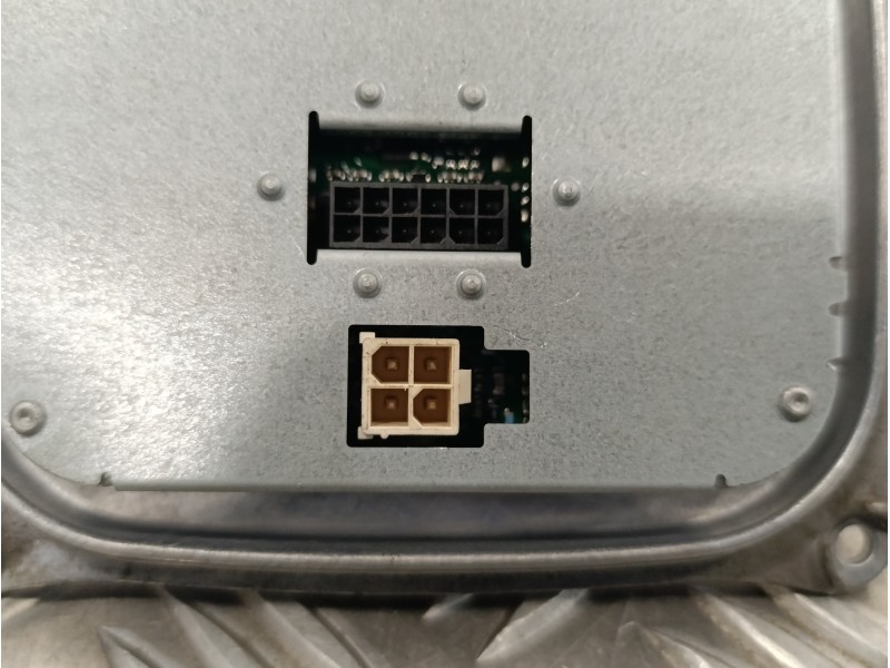 Recambio de centralita faros xenon para peugeot 308 1.6 blue-hdi fap referencia OEM IAM 130732940300  10EEG122221A