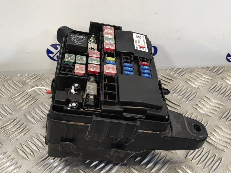 Recambio de caja reles / fusibles para hyundai i20 active 1.0 tgdi cat referencia OEM IAM 91950C8470 BKH5858331 81270C8480