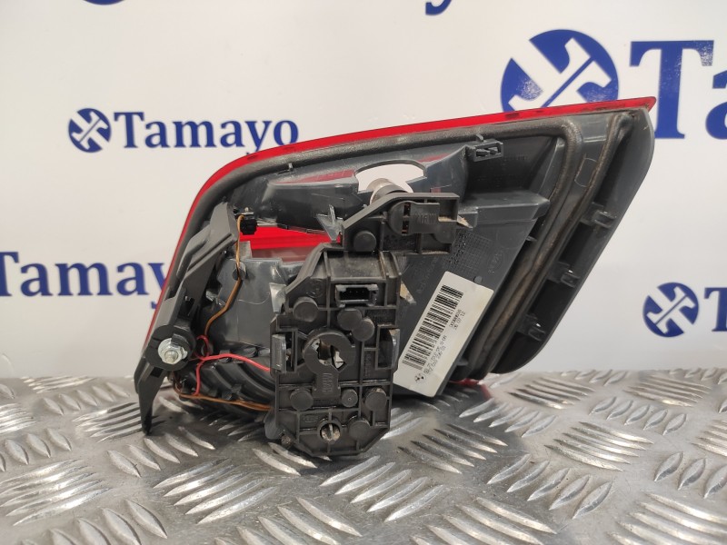 Recambio de piloto trasero izquierdo interior para bmw serie 5 lim. (f10) referencia OEM IAM 63217203225  2TZ01023501