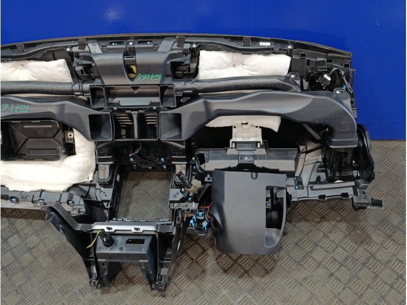 Recambio de salpicadero para subaru xv (g5) sport plus referencia OEM IAM S16600620 66100FL020 66100FL010