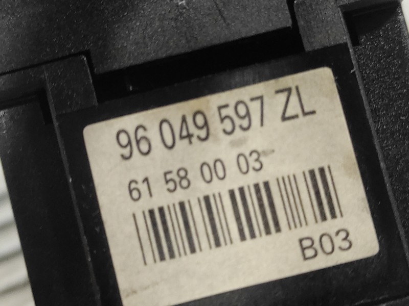 Recambio de mando limpia para peugeot 206 berlina 1.4 referencia OEM IAM 96049597ZL  61580003