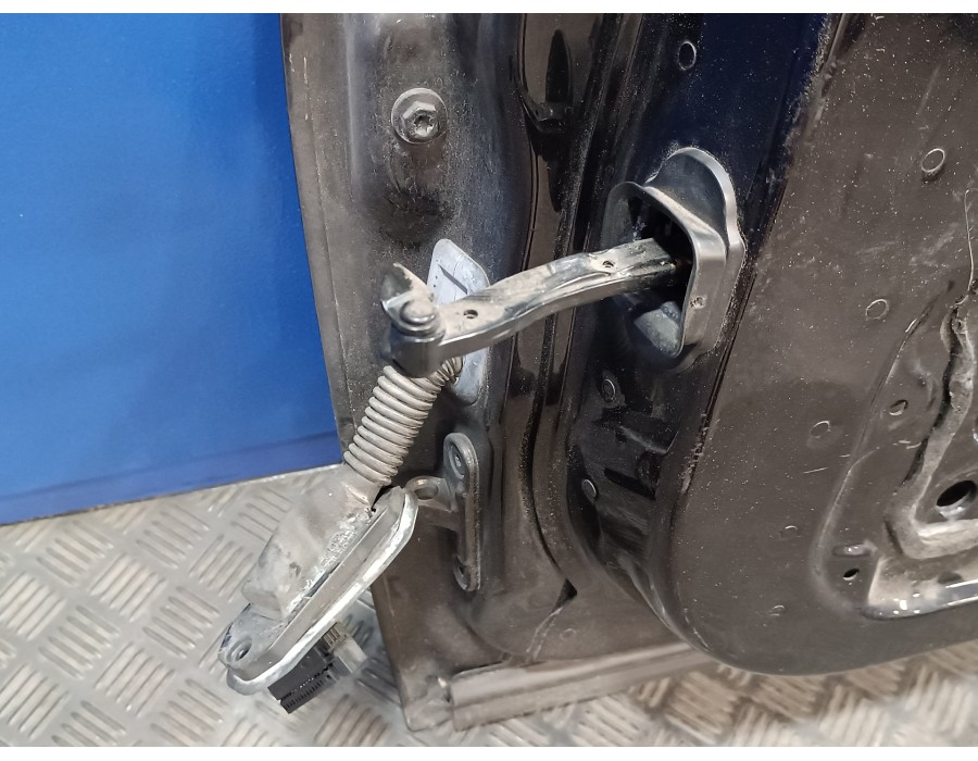 Recambio de puerta delantera derecha para bmw serie 6 coupe (f13) (....) 3.0 24v turbo referencia OEM IAM   