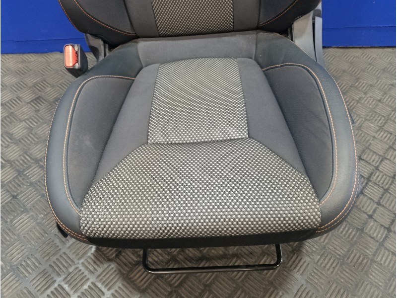Recambio de juego asientos completo para subaru xv (g5) sport plus referencia OEM IAM   