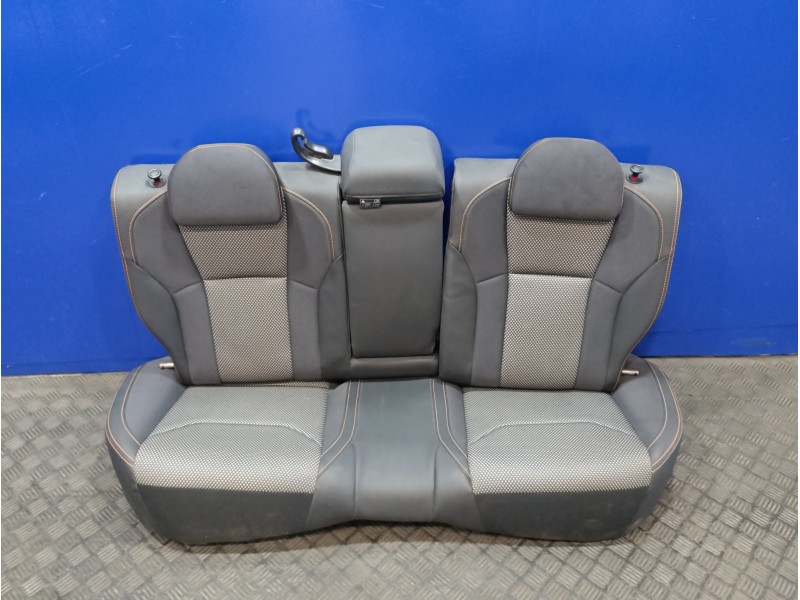 Recambio de juego asientos completo para subaru xv (g5) sport plus referencia OEM IAM   